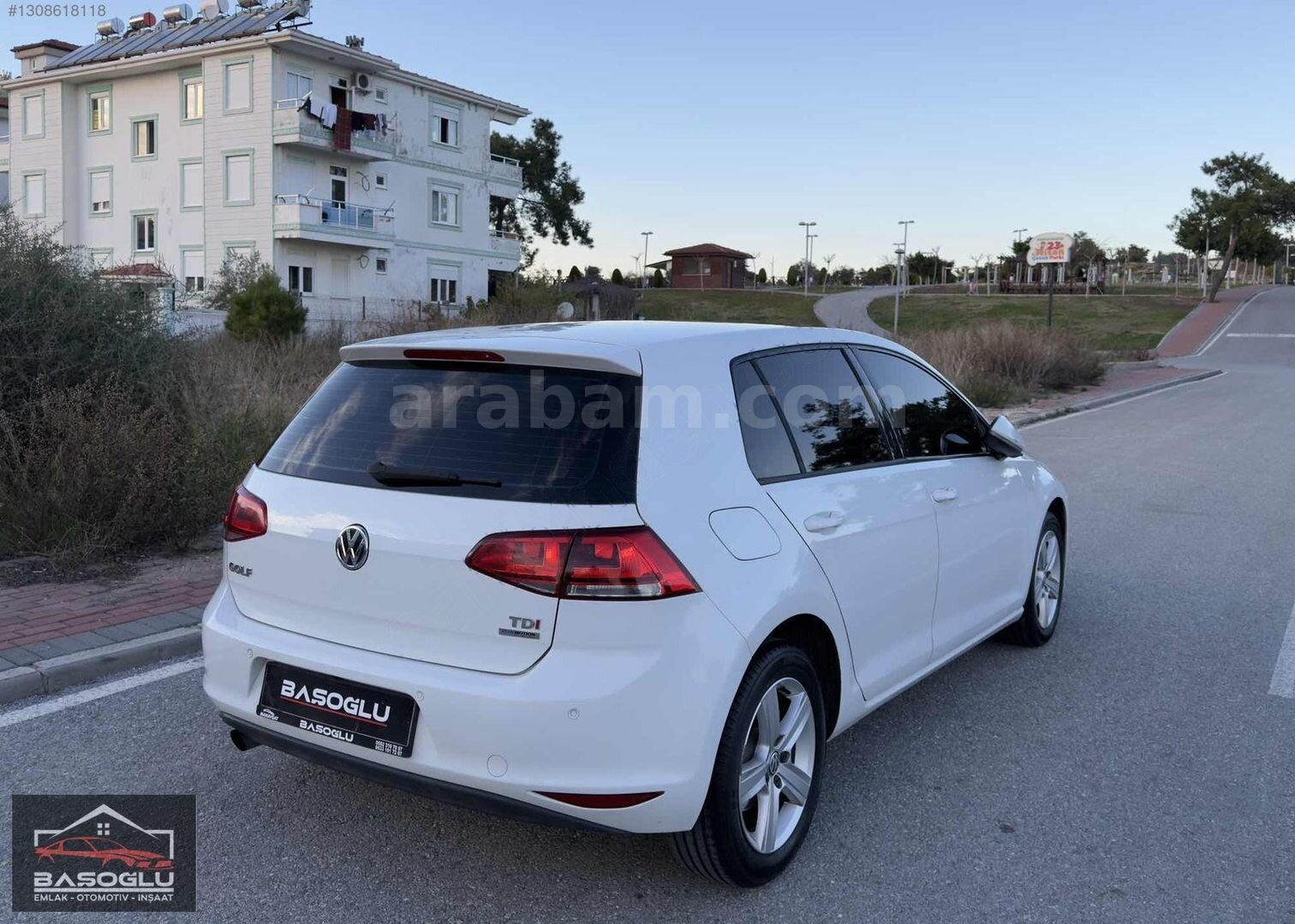 Galeriden Volkswagen Golf 1.6 TDi BlueMotion Comfortline 2013 Model Antalya 180.000 km Beyaz 5