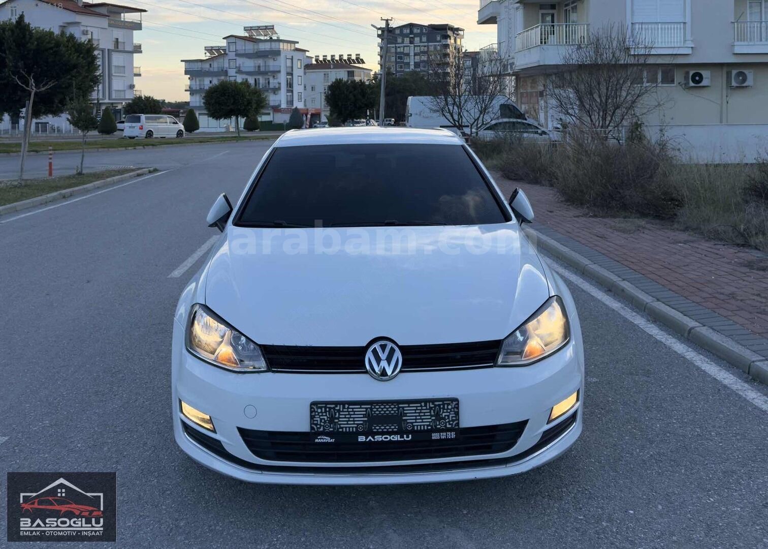 Galeriden Volkswagen Golf 1.6 TDi BlueMotion Comfortline 2013 Model Antalya 180.000 km Beyaz 2