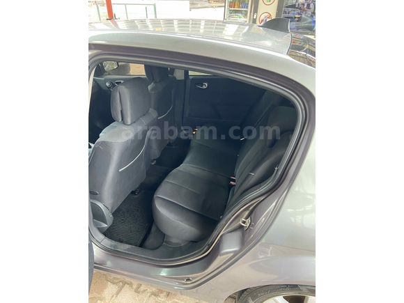 Sahibinden Renault Megane 1.5 dCi Dynamique 2005 Model 