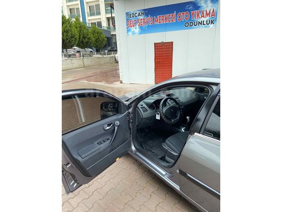 Sahibinden Renault Megane 1.5 dCi Dynamique 2005 Model 