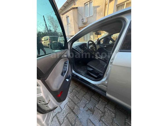 Sahibinden otomatik Ford Focus  