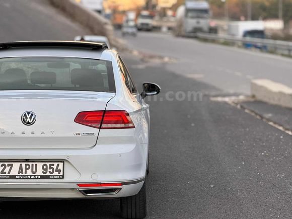 SEVİLEN AUTO dan PASSAT CAM TAVANLI