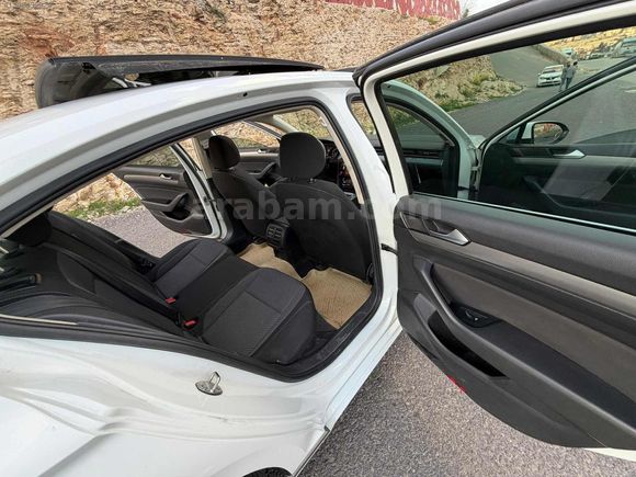 SEVİLEN AUTO dan PASSAT CAM TAVANLI