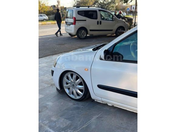 Sahibinden Renault Clio 1.2 Authentique 2004 Model 