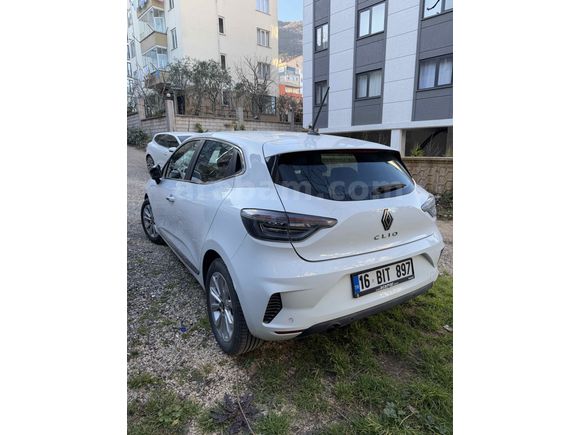 Sahibinden Renault Clio 1.0 TCe Evolution 2024 Model 