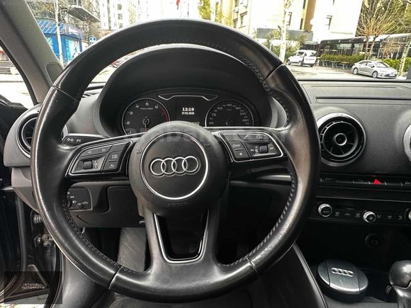 İSTANBULAUTO'dan 2016 Makyajlı Otomatik 136BinKm Dynamic A3 TFSI