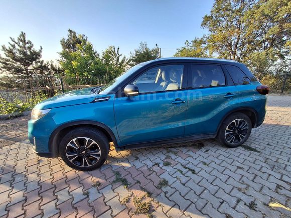 HATASIZ 2024 SUZUKİ VİTARA 1.4 HİBRİT PREMİUM SUNROOF+ÇİFT RENK