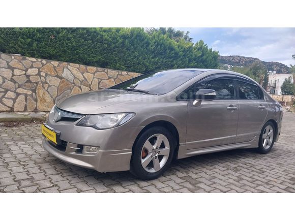 HONDA civic elegance otomatik vites sunroof ekstra aksesuarlı...