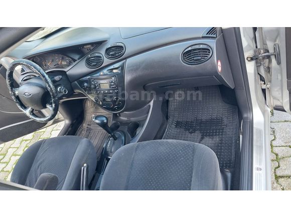 AYYILDIZ otomotivden 1.6 ghia tam otomatik vites ford focus