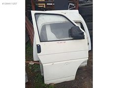 Volkswagen transporter t4 sağ ön kapı