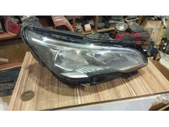 Peugeot 308 ön sağ far orjinal 98104780