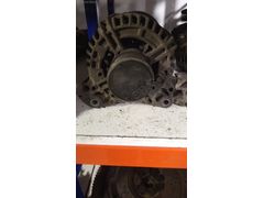 volkswagen bora şarz dinamosu 06f903023j