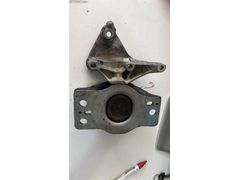 Dacia Sandero Logan motor takozu 8200691536 8200728479