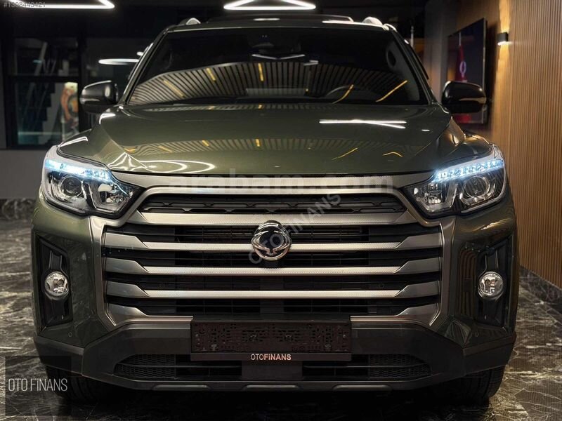 Galeriden KGM SsangYong Musso Grand 2.2 D Platinum Plus 2024 Model İstanbul 45.500 km Yeşil