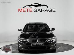 METE GARAGE 2019 BMW 320İ FİRST EDİTİON LUXURYLİNE HATASIZ BYSIZ