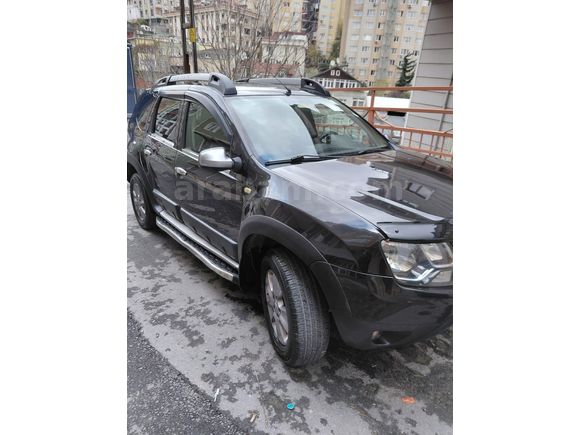 Sahibinden Dacia Duster 1.5 dCi Laureate 2015 Model İstanbul 156.000 km Siyah