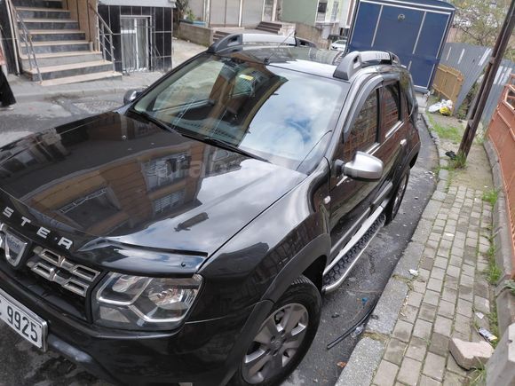 Sahibinden Dacia Duster 1.5 dCi Laureate 2015 Model İstanbul 156.000 km Siyah