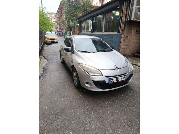Sahibinden Renault Megane 1.5 dCi Expression 2012 Model  279.000 km Gri