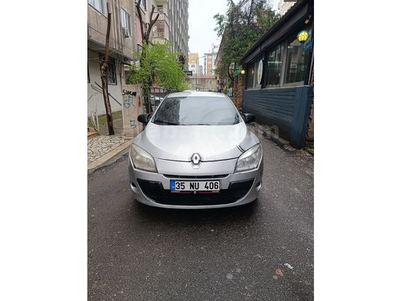 Sahibinden Renault Megane 1.5 dCi Expression 2012 Model  279.000 km Gri
