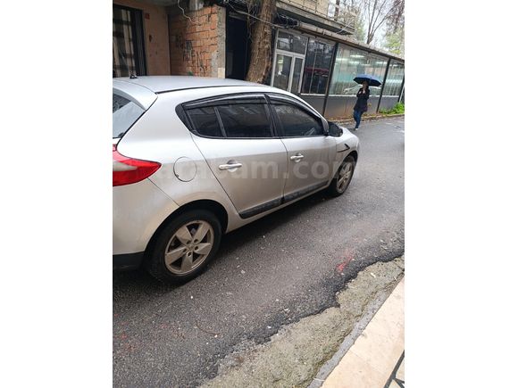 Sahibinden Renault Megane 1.5 dCi Expression 2012 Model  279.000 km Gri