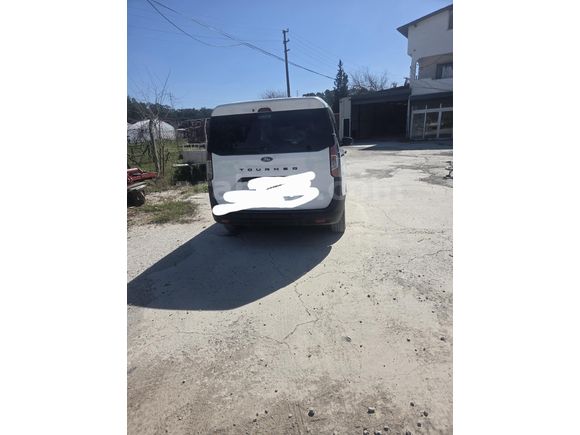 Sahibinden Ford Tourneo Courier 1.5 EcoBlue Trend 2024 Model  88300km Beyaz