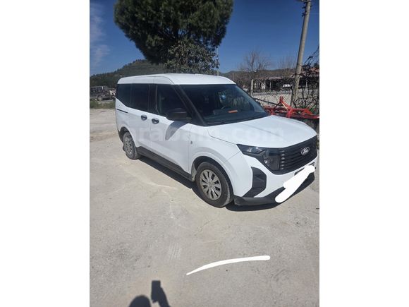 Sahibinden Ford Tourneo Courier 1.5 EcoBlue Trend 2024 Model  88300km Beyaz