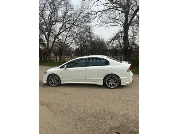 Sahibinden Honda Civic 1.6i VTEC Elegance 2010 Model
