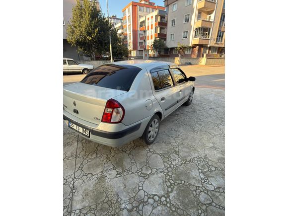 Sahibinden Renault Clio 1.4 2005 Model
