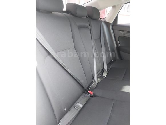 Sahibinden Honda Civic 1.5 i-VTEC Eco Elegance Plus 2024 Model