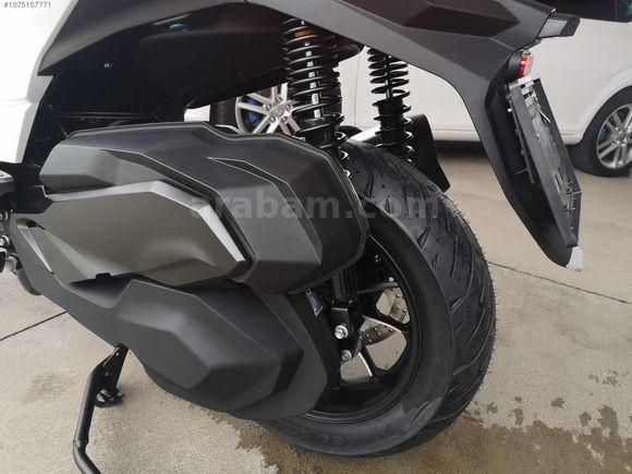 BEZİRGANOĞLU'NDAN VOGE 350 SR4 MAXI HATASIZ