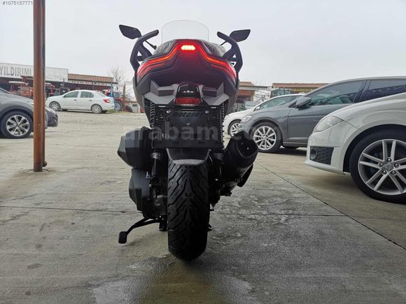 BEZİRGANOĞLU'NDAN VOGE 350 SR4 MAXI HATASIZ