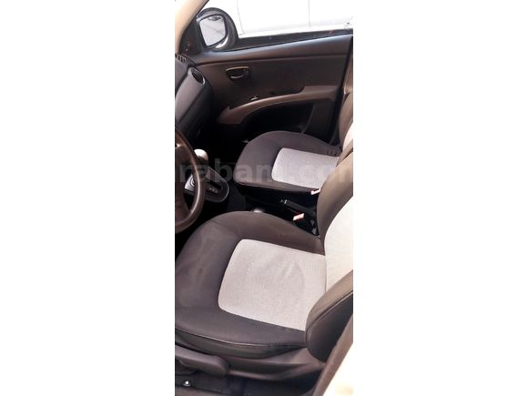 Sahibinden Hyundai i10 1.1 Team 2010 Model