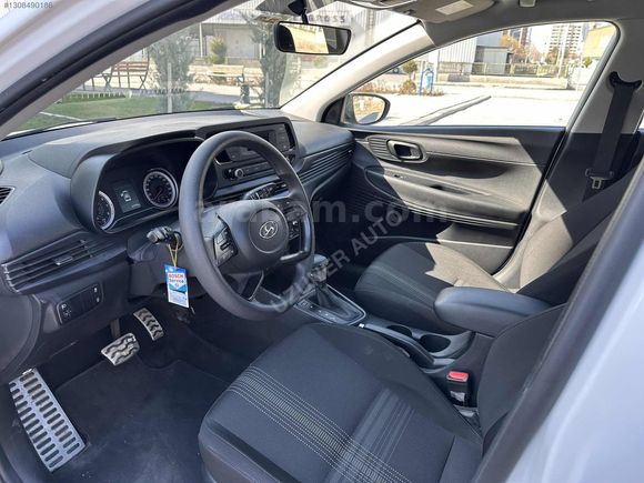 2023 MODEL 1.4 BENZİN HATASIZ BOYASIZ OTOMATİK 61 bin km