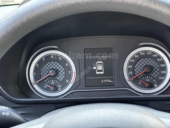2023 MODEL 1.4 BENZİN HATASIZ BOYASIZ OTOMATİK 61 bin km