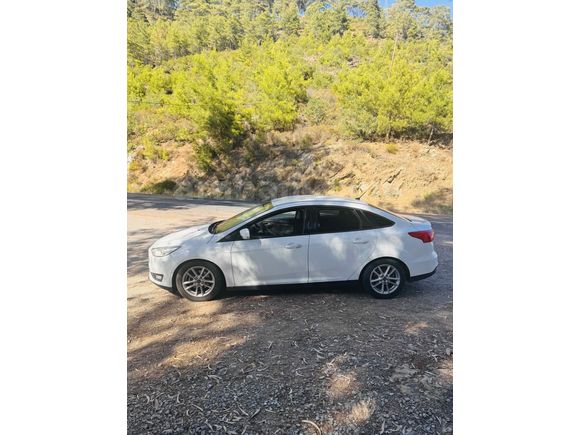 MEMURDAN HATASIZ BAKIMLI 2017 ÇIKIŞLI FORD FOCUS 1.5 TDCİ TREND X