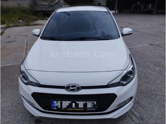 Sahibinden Hyundai i20 1.4 CRDi Style 2018 Model Mersin 125.000 km Beyaz