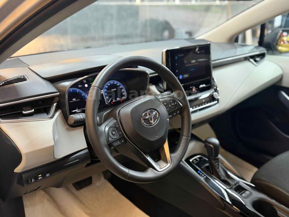 TOYOTA COROLLA 2025 MODEL