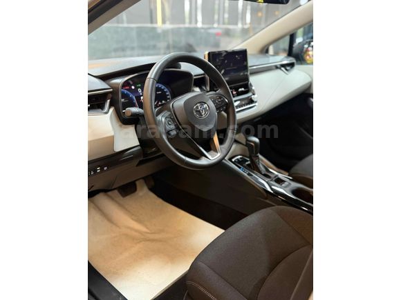 TOYOTA COROLLA 2025 MODEL