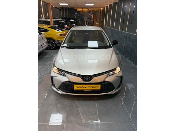 TOYOTA COROLLA 2025 MODEL