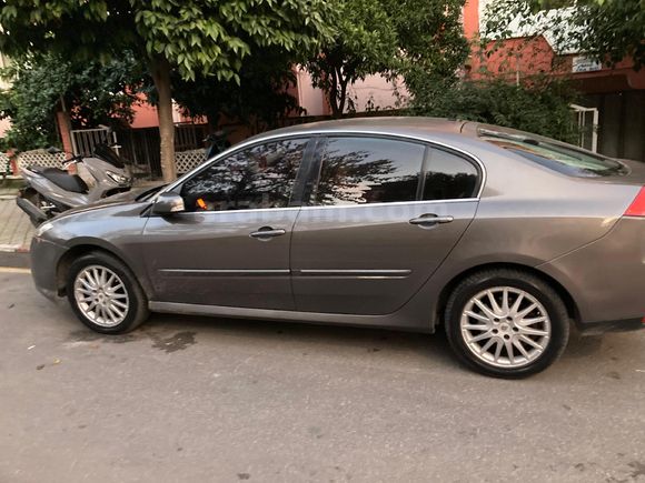 Sahibinden Renault Laguna 1.5 dCi Executive 2010 Model