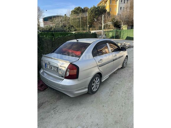 Sahibinden Hyundai Accent Era 1.5 CRDi-VGT Eco 2010 Model  290.000 km Gri