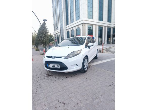 Memurdan Temiz Servis Bakımlı Fiesta. Tablet+Geri dönüş