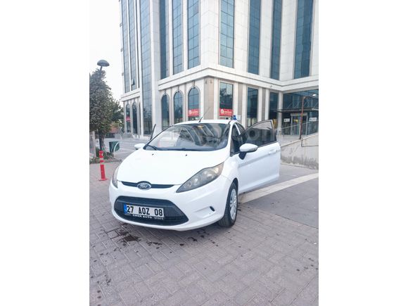 Memurdan Temiz Servis Bakımlı Fiesta. Tablet+Geri dönüş