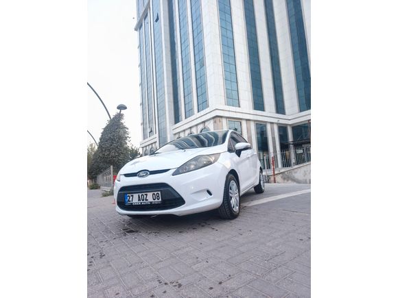 Memurdan Temiz Servis Bakımlı Fiesta. Tablet+Geri dönüş