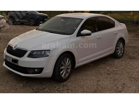 İLK SAHİBİNDEN (Acil) Skoda Octavia 1.6 TDI Style CR 2016 Model 
