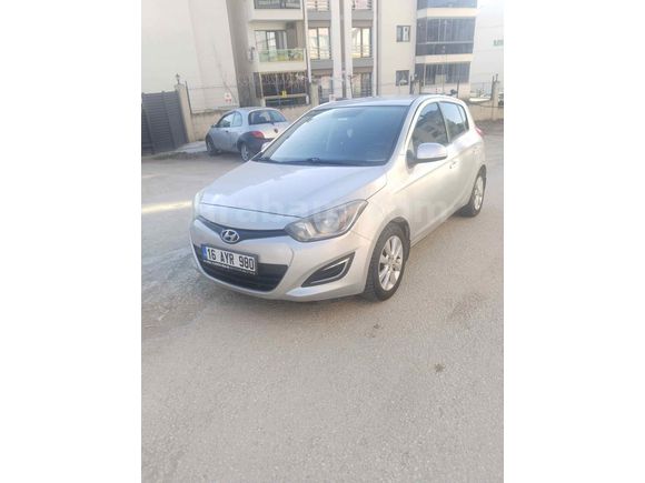 Sahibinden Hyundai i20 1.2 D-CVVT Sense 2012 Model Bursa