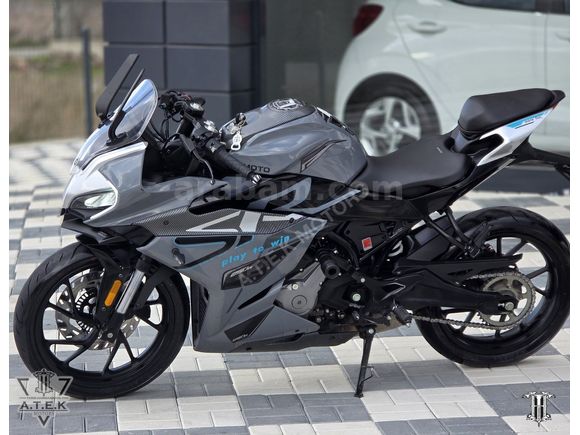CFmoto Model 250 SR Tipi Super Sport