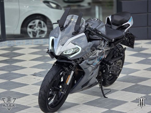 CFmoto Model 250 SR Tipi Super Sport