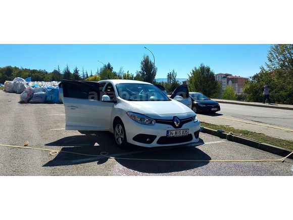 Sahibinden Renault Fluence 1.5 dCi Joy 2014 Model  bütün bakımları yeni yapılmıştır temiz aile arabası