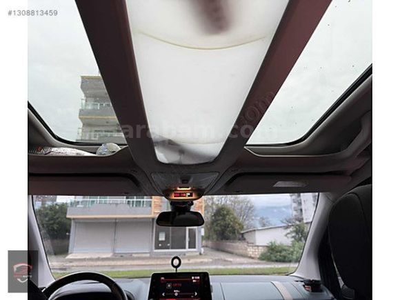 ERZİN AUTO'DAN 2023 MODEL BERLİNGO CAM TAVANLI HATASIZ TEMİZ